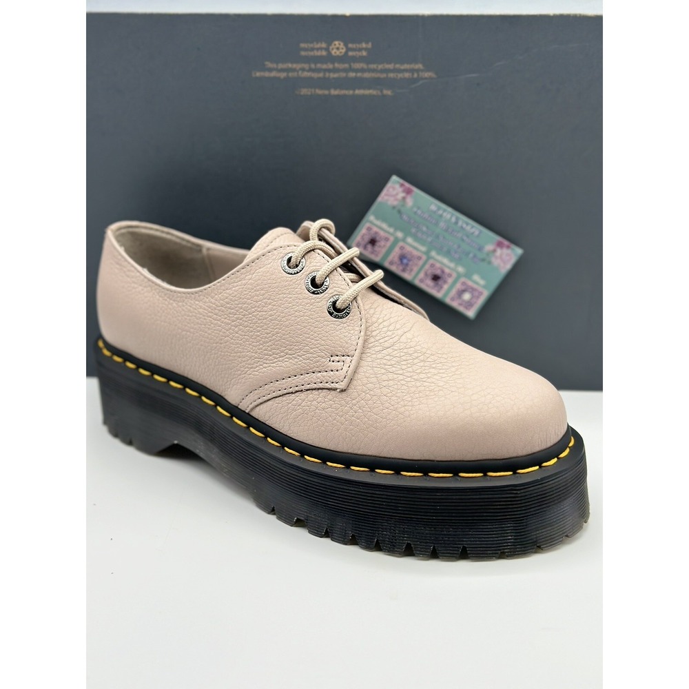 Dr. Martens Beige Platform Oxfords Size 10 Women's Casual Leather Shoes